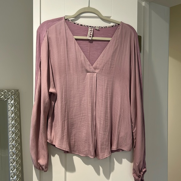 Polyester blouse - Picture 1 of 4